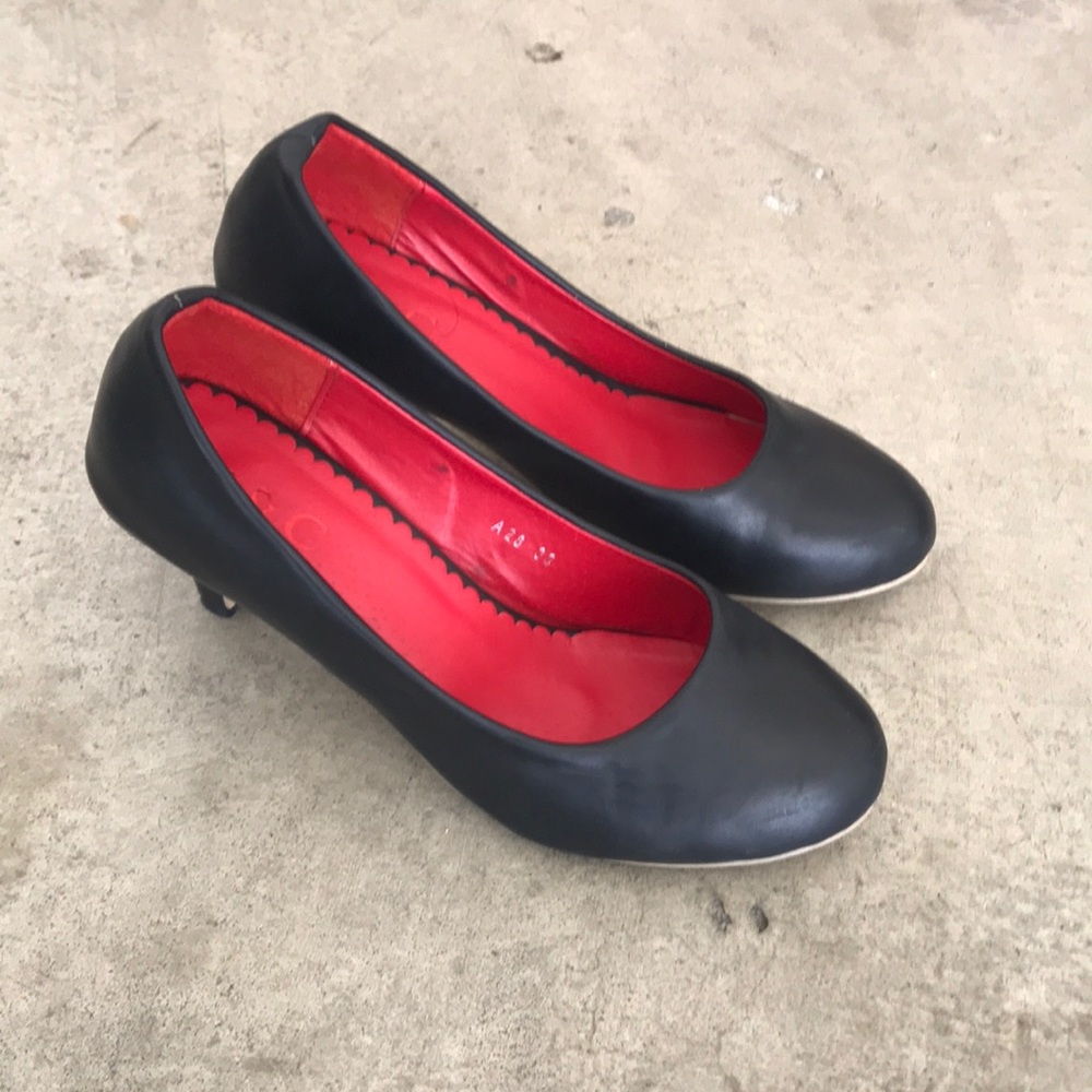 Black 1.5” Heels